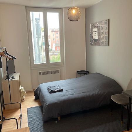 Studio Hotel Villeurbanne Centre Bagian luar foto