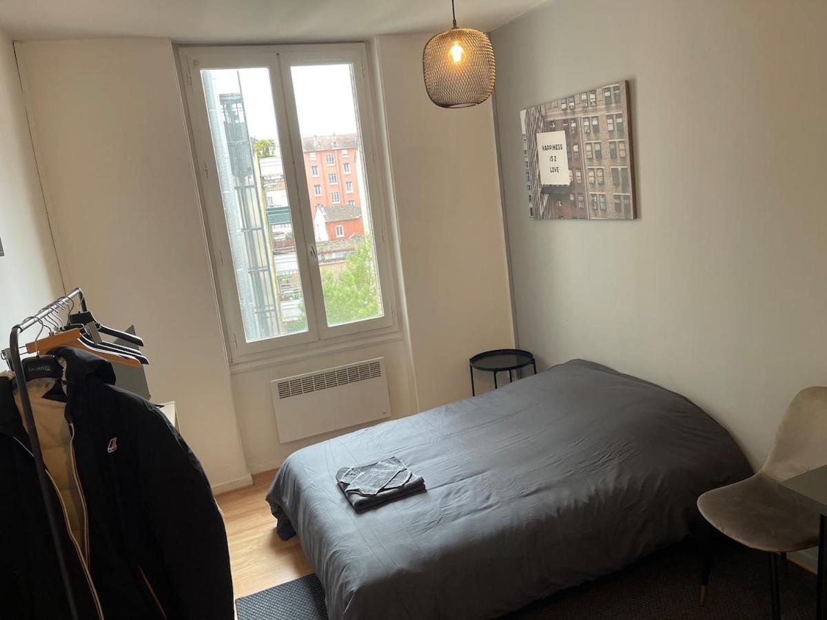 Studio Hotel Villeurbanne Centre Bagian luar foto